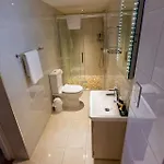 Porthole Apartment St Aubin