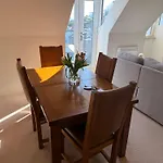 Διαμέρισμα Porthole St Aubin