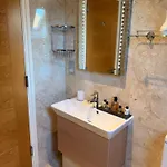 Porthole Apartment St Aubin